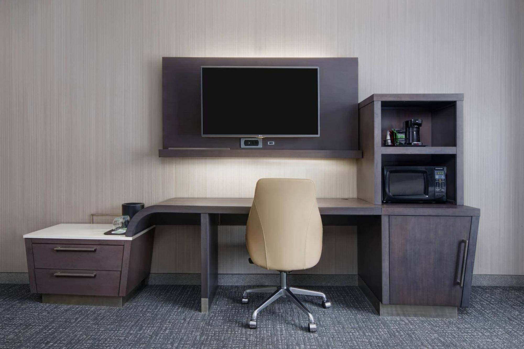Hotel Courtyard By Marriott Richmond Downtown Extérieur photo