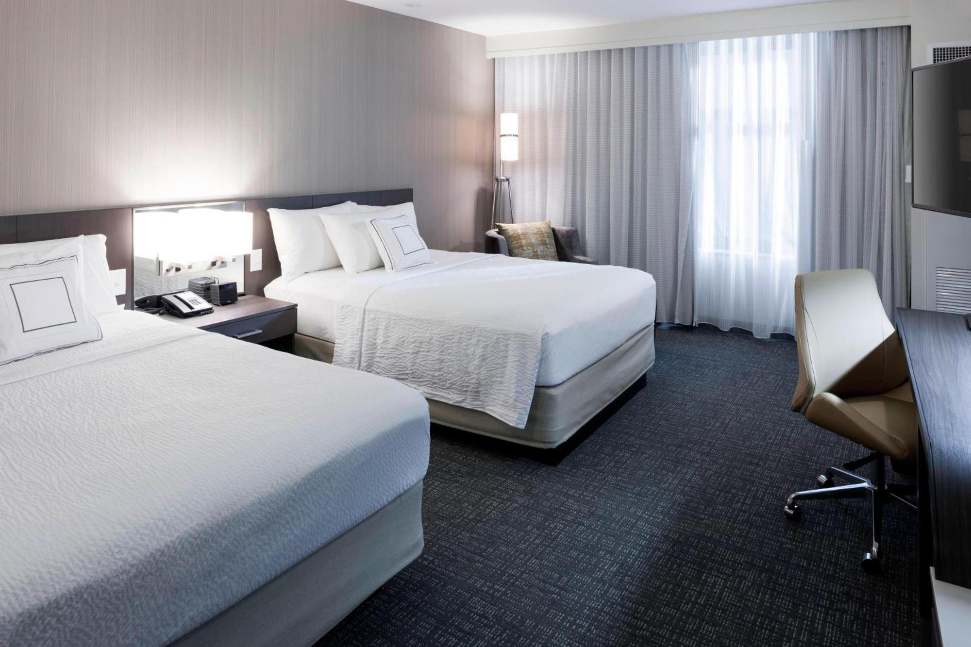 Hotel Courtyard By Marriott Richmond Downtown Extérieur photo